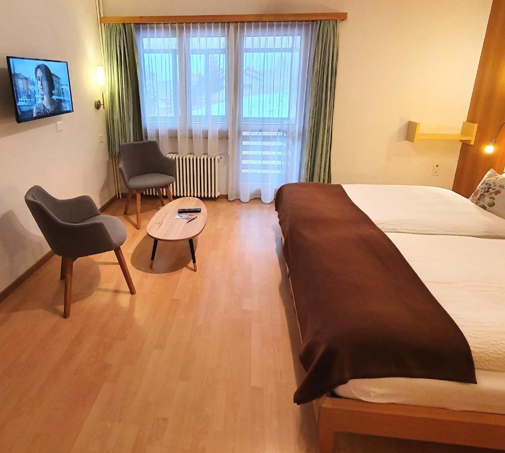 Hotel-Restaurant Grina Simplon Kültér fotó